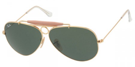 Den oslagbara piloten! Denna klassiska stil är förstärkt på "bryggan" mellan glasen och en vacker ring i mitten som vilar på näsan. Bågarna i 18K såklart.